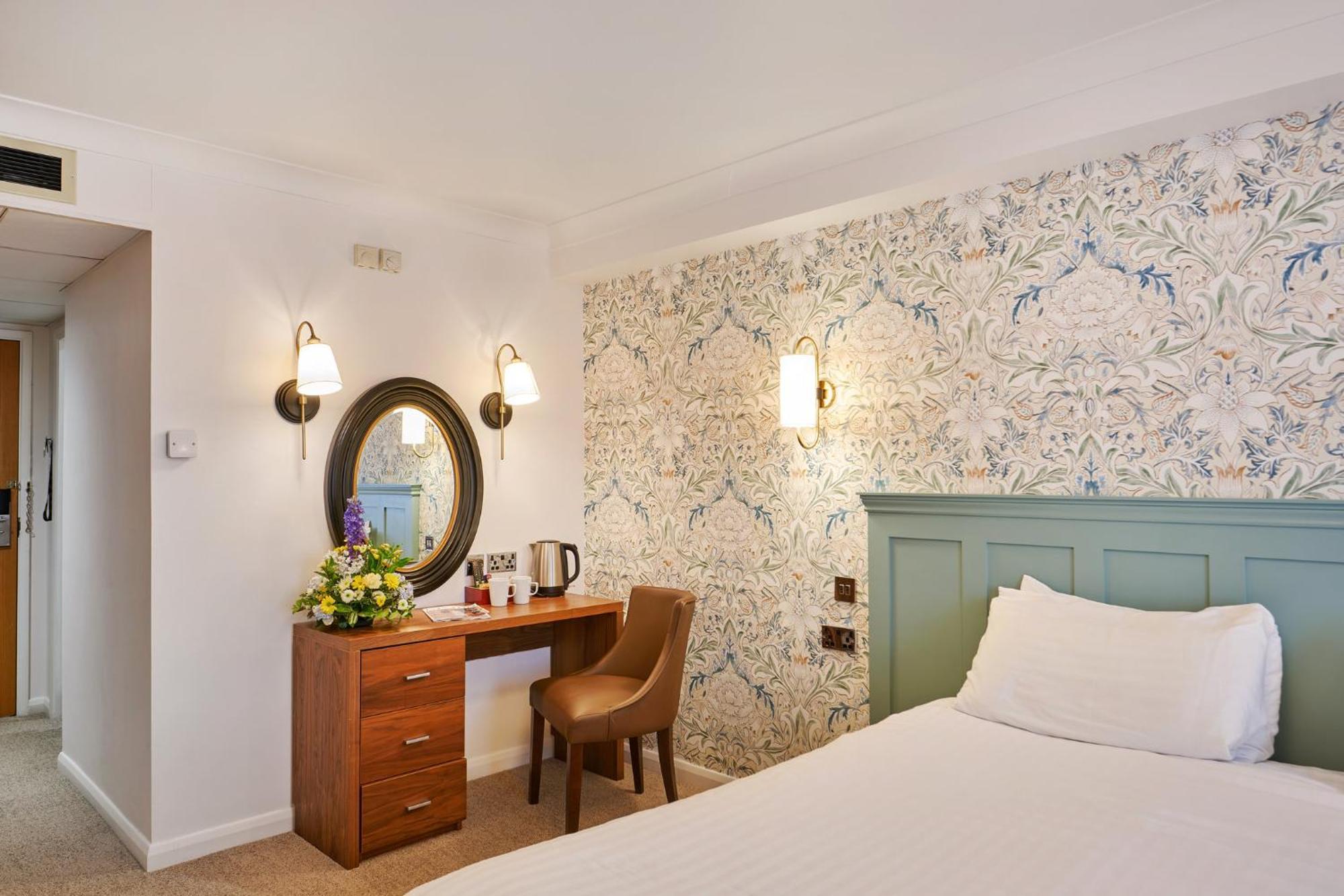 Milford Hall Солсбери Экстерьер фото