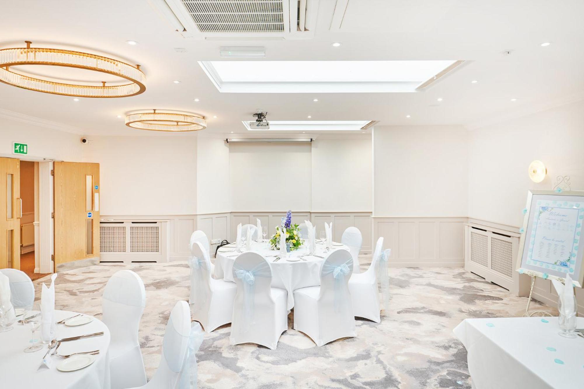 Milford Hall Солсбери Экстерьер фото